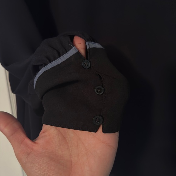 Express Blouse - Picture 3 of 4